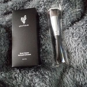 Younique brush cleaner spray and Kabuki brush